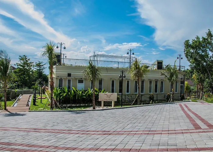 Flamingo Dewata 4*